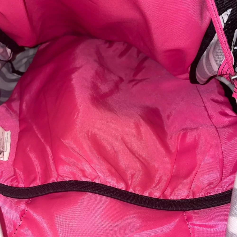 Backpack - Picture 4 of 5